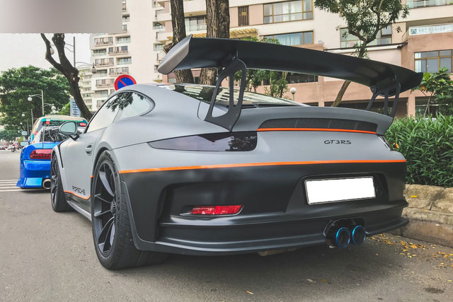 Điểm danh những siêu xe cập bến Việt Nam trong năm 2017